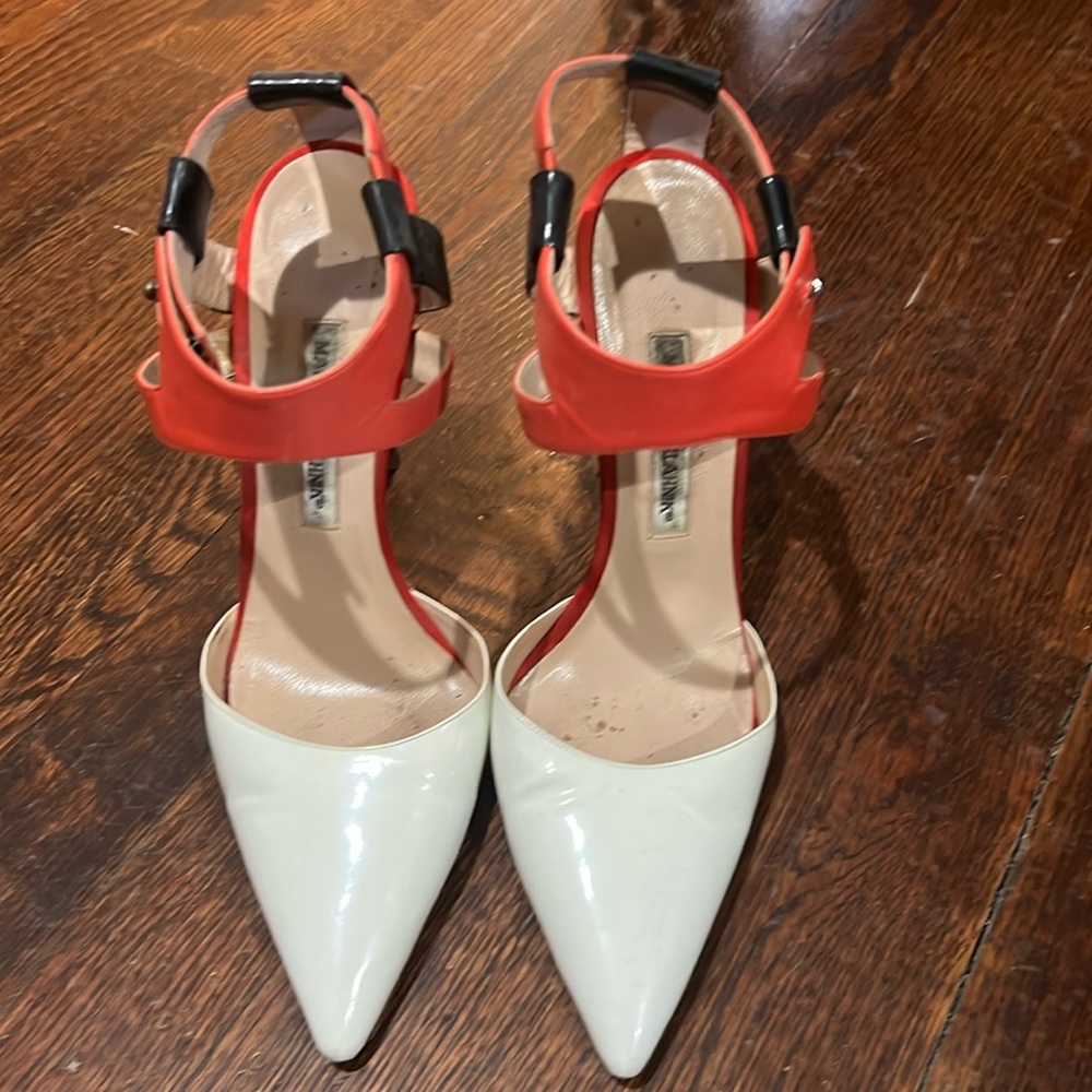 Manolo Blahnik heels in size 40